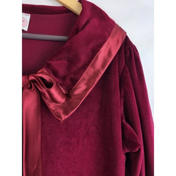 Barbizon at Home Women's Vintage Nightgown Medium Burgundy Velvet Robe Pajama - Picture 4 of 16